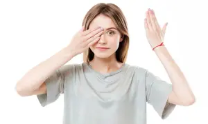 Jak ćwiczyć wzrok po udarze - skuteczne metody rehabilitacji oczu